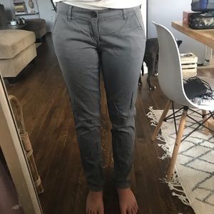 Hollister 5R, boot cut grey pants // low rise